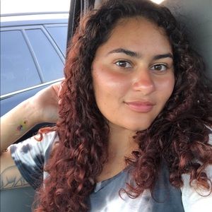 Meet your Posher, Monica